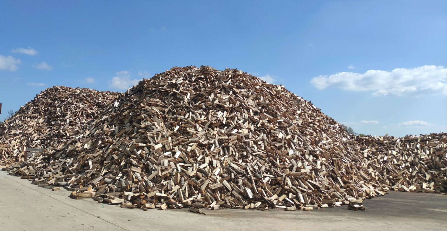 Bûches de Bois Beaudouin : bois de chauffage à Martigné-Ferchaud